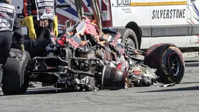 El Red Bull destrozado de Verstappen.