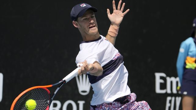 El Peque Schwartzman batalló durante tres horas y 55 minutos para vencer a su rival ucraniano.
