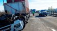 Ocurrió en ruta 14, Altura Gualeguaychú, entre una máquina vial y un camión. Remueven las estructuras de la calzada Ocurrió en ruta 14, Altura Gualeguaychú, entre una máquina vial y un camión. Remueven las estructuras de la calzada
