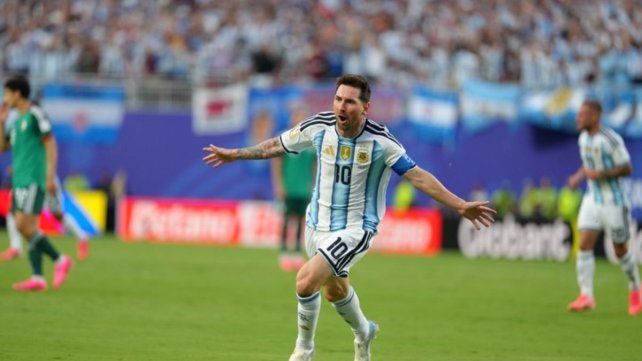 Haaland, rendido a los pies de Messi tras el hat-trick a Argelia: Está loco