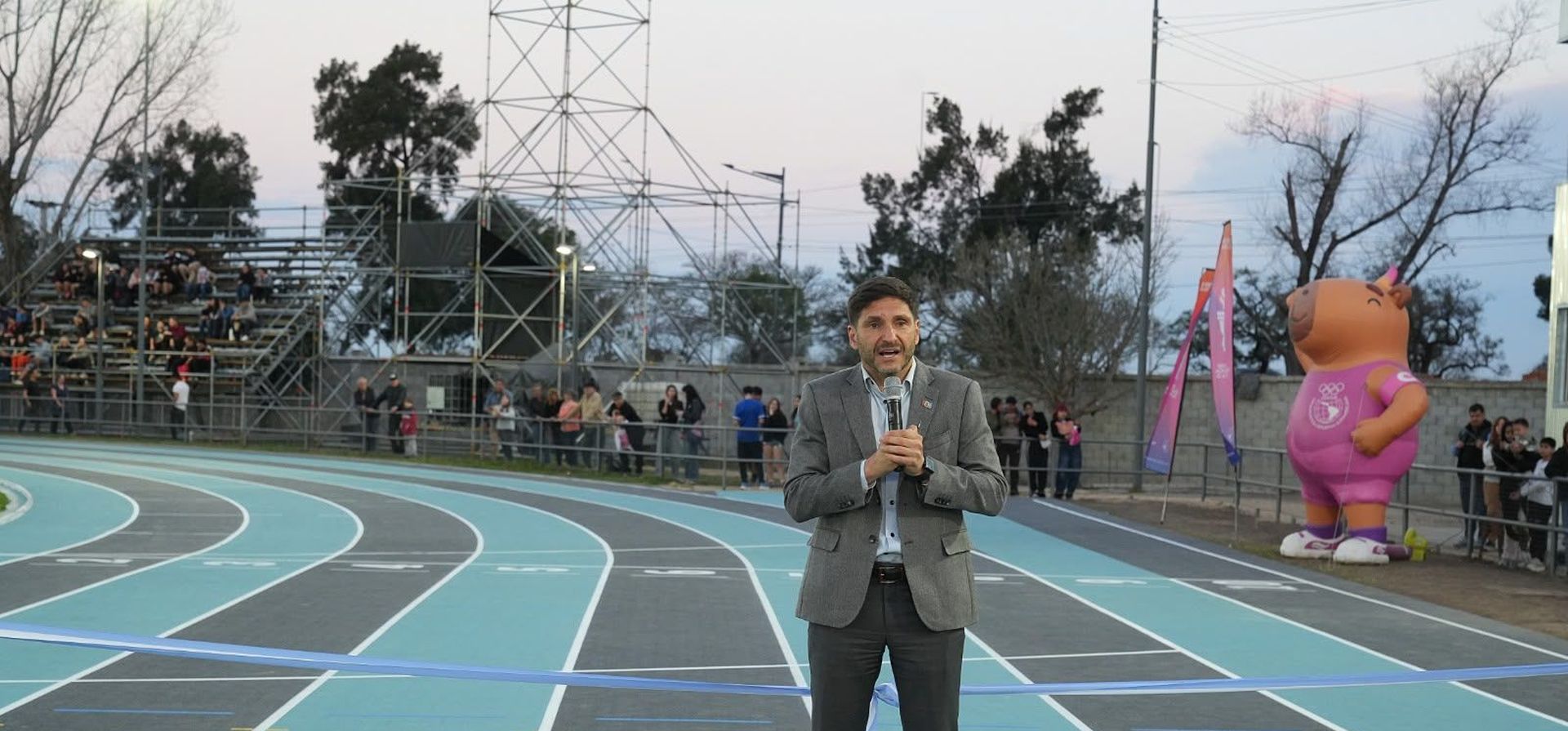 La carrera de fondo de Pullaro