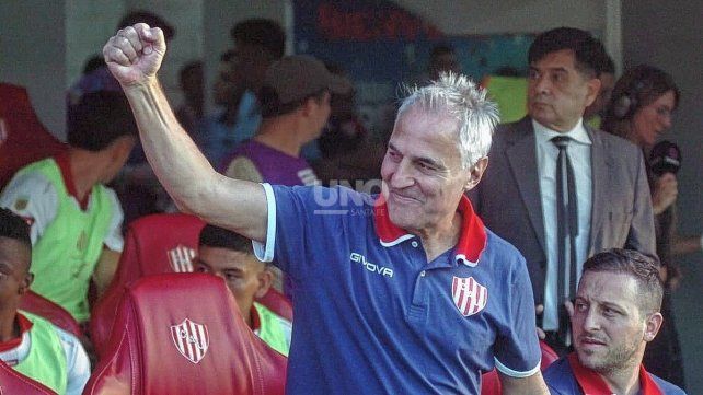 Ovación y aplausos: Unión repasó todo el color de la vuelta de Leonardo Madelón Ovación y aplausos: Unión repasó todo el color de la vuelta de Leonardo Madelón