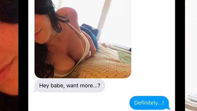 Una profesora le mandó por error fotos sensuales a su alumno y la sobornó
