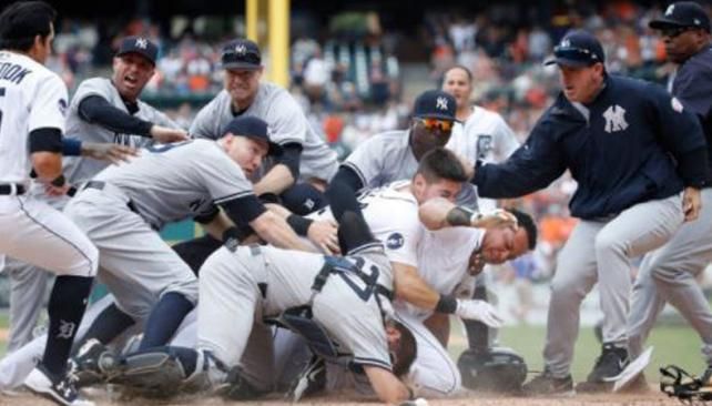 Batalla campal en un partido de béisbol en Estados Unidos