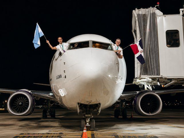 La aerolínea inaugurño vuelos regulares entre Rosario y Punta Cana