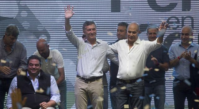 Macri anunció un plan empalme para que las empresas tomen a quienes tienen planes sociales