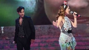 El cantante Arellano y la actriz Laura Novoa anoche transitaron por un momento de tensión.