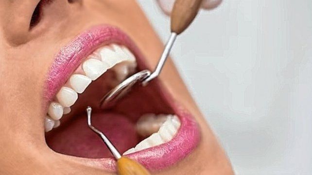 Cerrale la boca al cáncer. Es el lema de la campaña de detección precoz de cáncer de bucal.