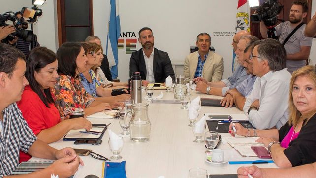 La propuesta salarial no satisfizo a los docentes