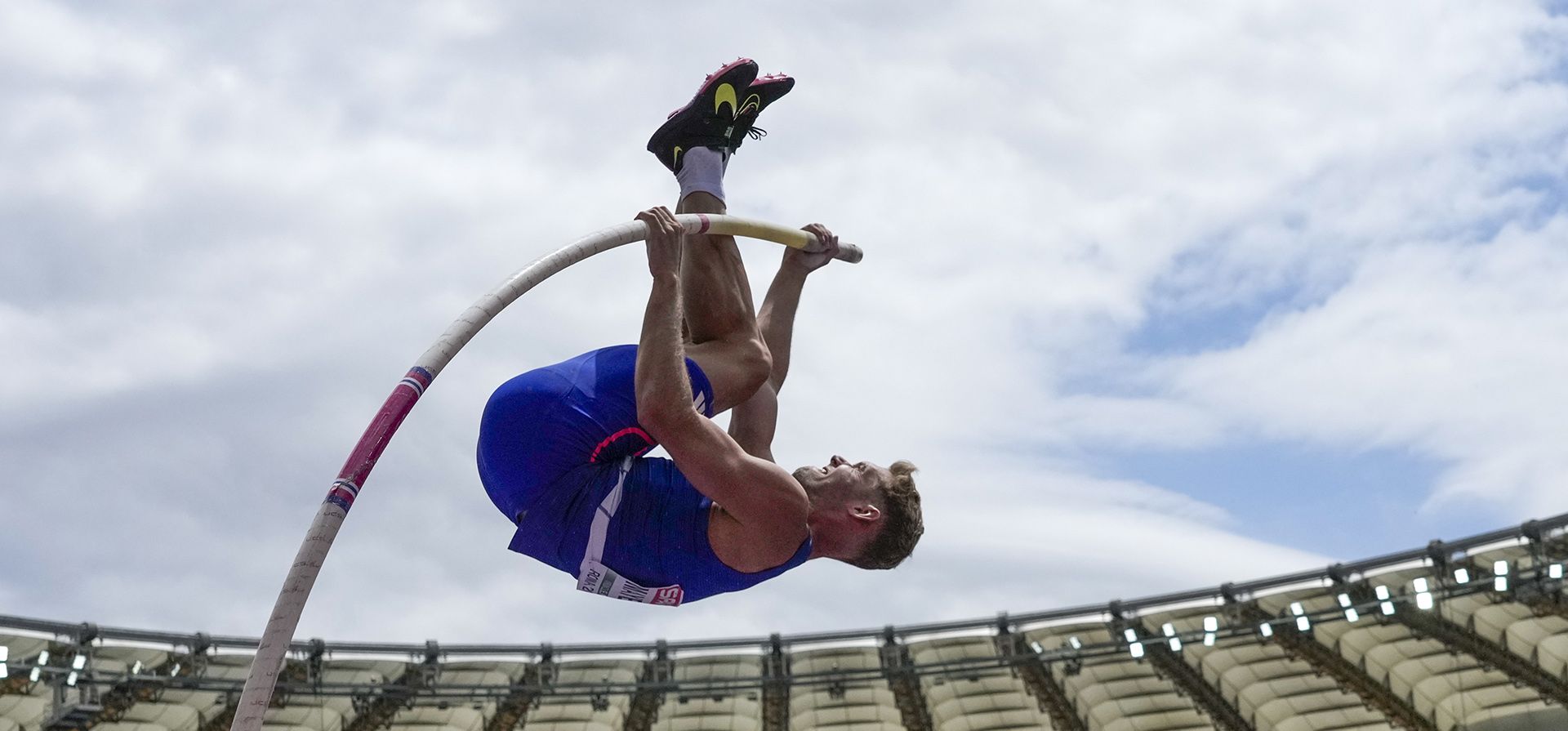 El francés Kevin Mayer compite en salto con pértiga de decatlón masculino en el Campeonato Europeo de Atletismo en Roma, el martes 11 de junio de 2024. (Foto AP/Alessandra Tarantino) El francés Kevin Mayer compite en salto con pértiga de decatlón masculino en el Campeonato Europeo de Atletismo en Roma, el martes 11 de junio de 2024. (Foto AP/Alessandra Tarantino)