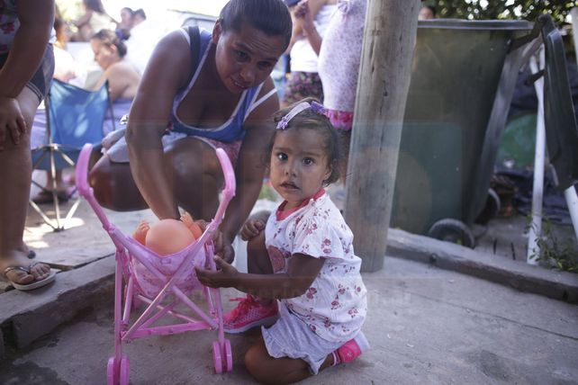 Suma de Voluntades con Padrinos de Navidad hizo posible la entrega de cientos de juguetes