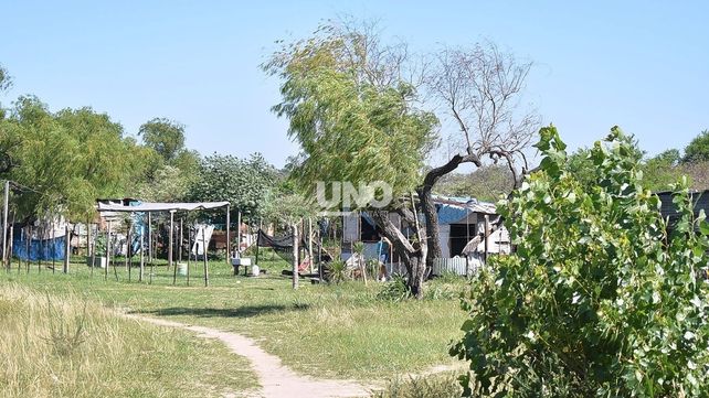 Inseguridad en Bº El Pozo. Un móvil de la Policía de Acción Táctica