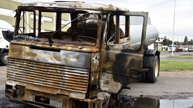 El camionero estaba desquiciado, fuera de sí, dijo uno de los testigos de la tragedia