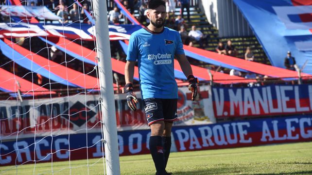 Referente. Matías Giroldi es una de las piezas clave del equipo comandado por Juan Rossi en el torneo de la Primera C.