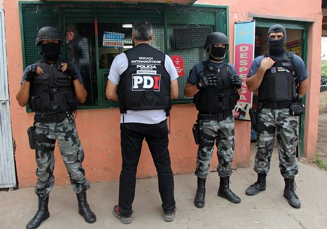 Rafaela y Pilar: apresaron a ocho vendedores barriales de drogas