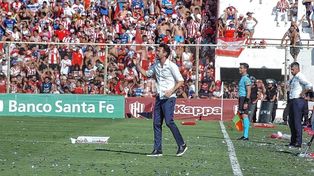 Eduardo Domínguez, DT de Colón, felicitó a Unión por llegar a la Copa Sudamericana 2022.&nbsp;
