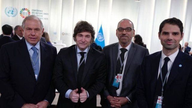 Javier Milei se reunió con Emmanuel Macron en Francia en un encuentro de la ONU