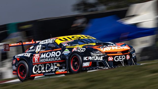 El Camaro de Ardusso. Fue al frente toda la carrera del TC en Paraná. Al final fue 21º.