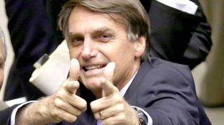 Candidato presidencial de Brasil propone ametrallar desde el aire a los pobres