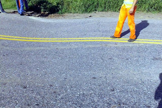Se hundió una alcantarilla y se interrumpió el tránsito de la Ruta 1