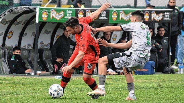 Nueva Chicago empató y entró en zona de Reducido