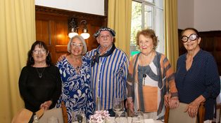 Susana Rozas, Marisa Chazarreta, Bernardo Conde de Narbaiz Elía, Lidia Benas y Jorgelina Paladini &nbsp;