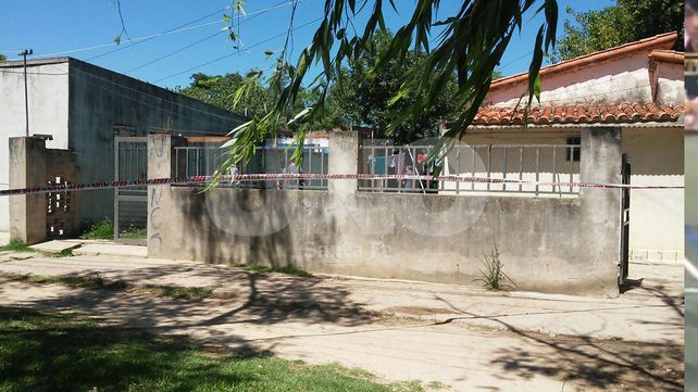 Asesinaron de un balazo  y en el patio de su casa a un joven en Alto Verde