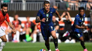 Bruno Guimaraes, volante de Brasil, remarcó que su selección es candidata en el Mundial.