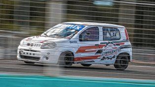 El santafesino Damián Massara ganó en su retorno a la 1600 en Paraná.