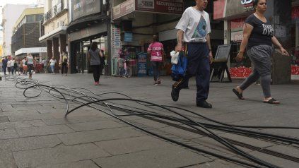 La Galería San Martín supo ser un paseo convocante durante los años 60 y 70, pero lleva varias decádas de franco deterioro.&nbsp;