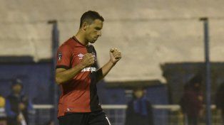 La Fiera festeja el tanto del triunfo en La Plata en 2019.
