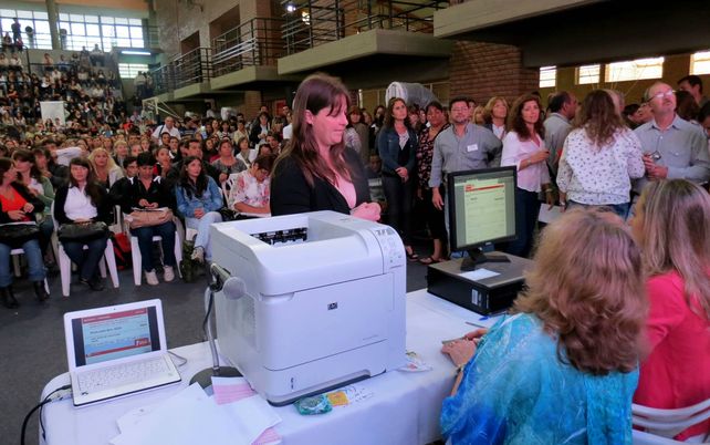La provincia de Santa Fe convocará a concursos docentes de ascenso