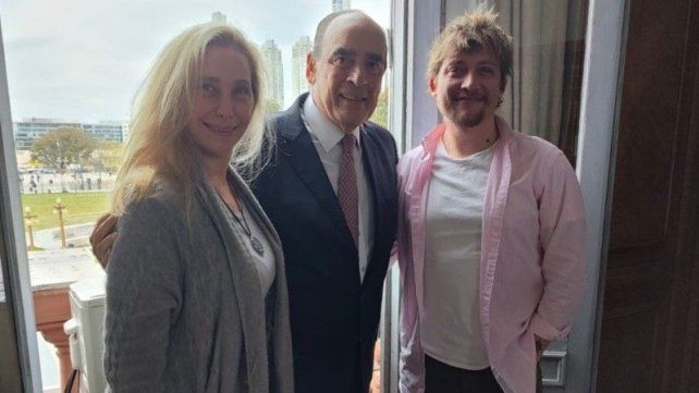 Todos peleados: la irónica foto del Gobierno para desmentir las internas en la Casa Rosada