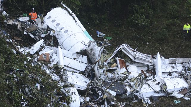 Al menos 71 muertos y cinco heridos en la tragedia del avión de Chapecoense en Colombia