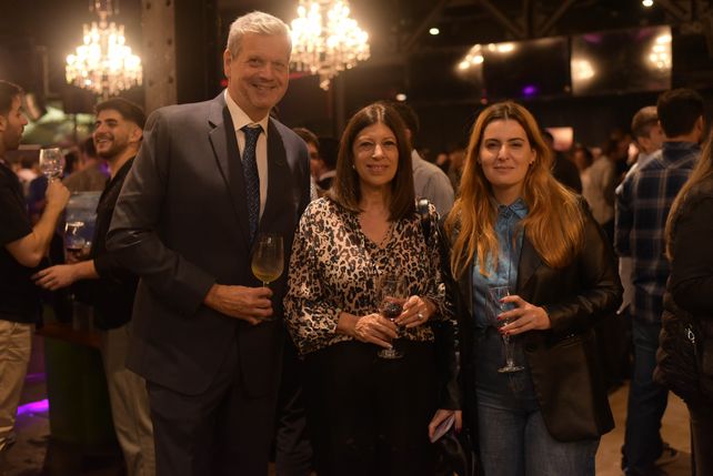 Augusto Saracco, Clara García, Lionela Catalini  