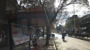 Histórica. La falta de servicio de colectivos urbanos en Paraná, desde el martes 6 de agosto, tiene un grave impacto social, educativo y económico.
