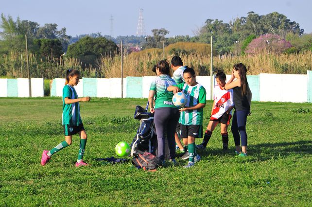 Ministerio está lleno de gurisas que aman el fútbol