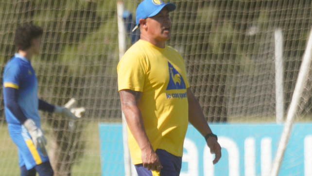 Central. Jorge Almirón en Arroyo Seco. El plantel vuelve a los entrenamientos el lunes.&nbsp;