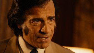 Leonardo Sbaraglia en la piel de Carlos Menem: se conocieron las primeras imágenes de Menem, la serie biográfica que prepara Amazon Prime Video&nbsp;