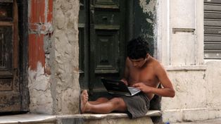 El gobierno lanza un plan para que 4.400 villas y barrios tengan conectividad a internet