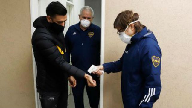 Boca suspendió las prácticas por un brote de coronavirus en el plantel