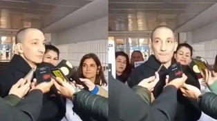 Juan Minujín visitó el Hospital Garrahan y mostró su apoyo por la lucha. En estos momentos, se tuvo que rapar para grabar la segunda temporada de Coppola, serie que protagoniza