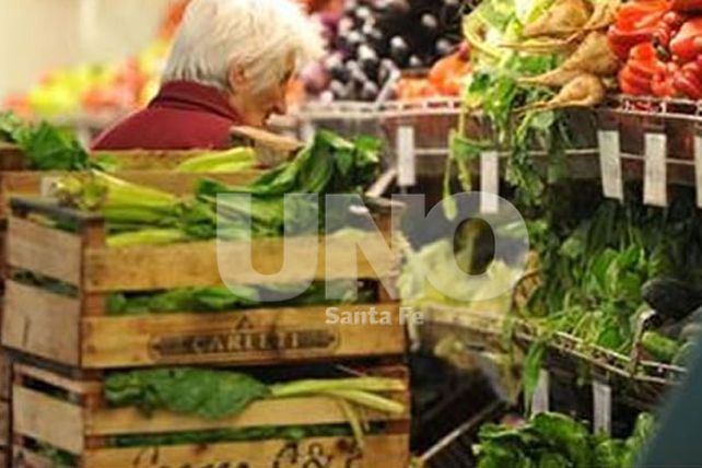 Los consumidores pagaron 3,5 veces más de lo que cobraron los productores