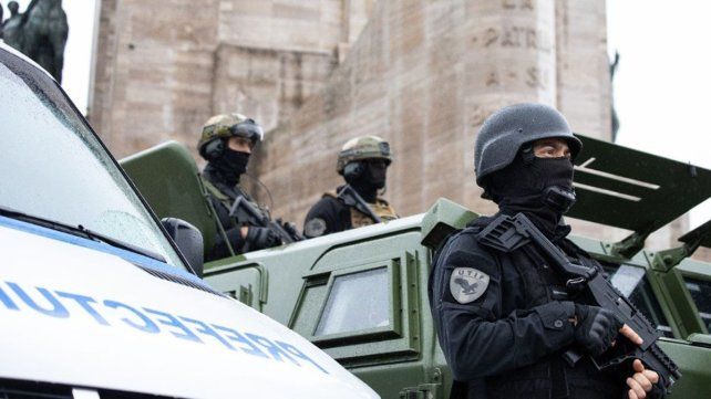 Tras 2.200 renuncias en las fuerzas armadas y de seguridad federales