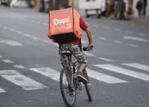 Prohíben los repartos en bicicleta en Buenos Aires