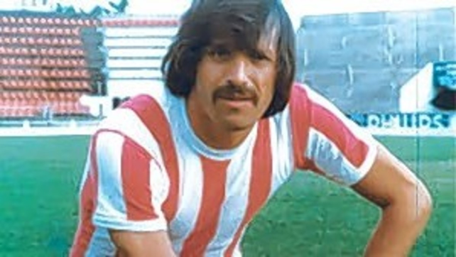 La agrupación Triunfo Tatengue propone que la tribuna de Cándido Pujato sea rebautizada con el nombre de Leopoldo Jacinto Luque.