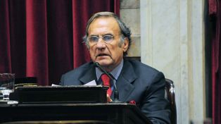 Carlos Reutemann, ex gobernador de Santa Fe y ex senador nacional.