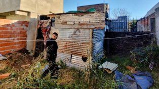 Encontraron a un nene abandonado y desnudo: sus padres estaban borrachos
