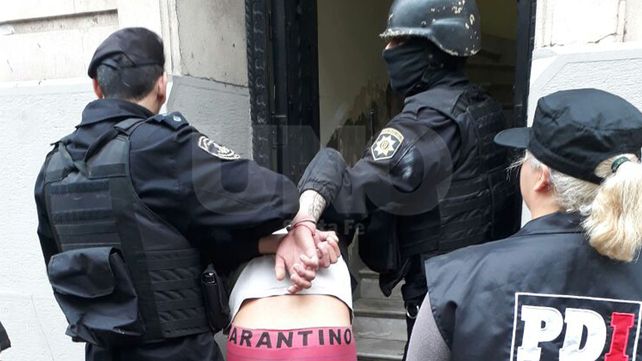 Cayeron durante un allanamiento en Santo Tomé con drogas, arma, balas y objetos robados