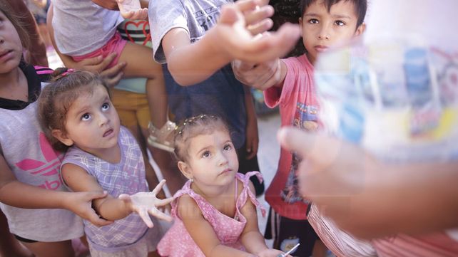 La magia y el espíritu navideño llevó alegría a niños y niñas de la zona oeste